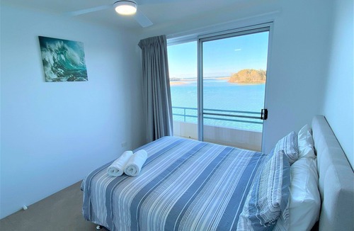 Nambucca Heads Apartment | QUAYSIDE - Bring the boat, tie it up at your own private jetty.