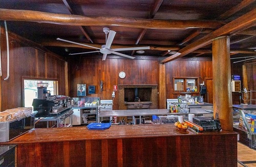 Upper Warren House | Queen & King Single Chalet 13 | Manjimup WA