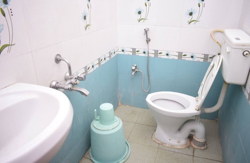 Kuilapalayam Hotel | R.M Guest House