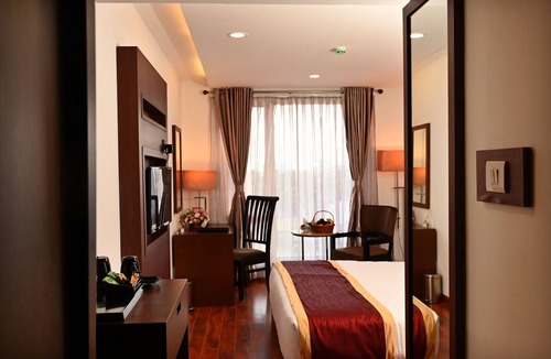 Pallavaram Hotel | Raaj Bhaavan Clarks Inn Chennai