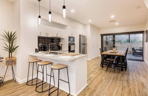 Yallingup House | Rabbits Break Beachside Bliss Steps from Yallingup