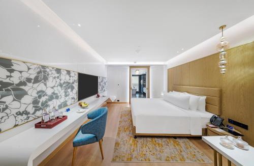 Nanganallur Hotel | Radisson Blu Hotel & Suites GRT Chennai