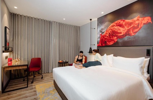 Indore Hotel | Radisson RED Indore