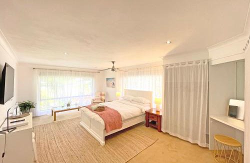 Mullaway House | Rainbow House at Mullaway Beach