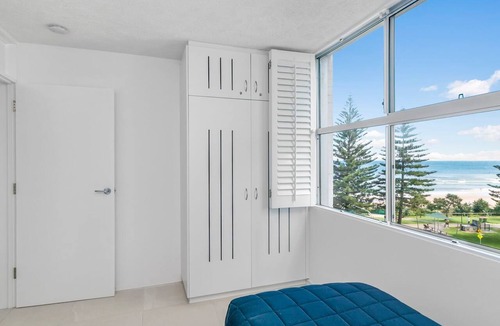 Coolangatta Apartment | Rainbow Pacific Unit 14- Ocean Views overlooking Rainbow Bay in Coolangatta with Wi-Fi Inc.