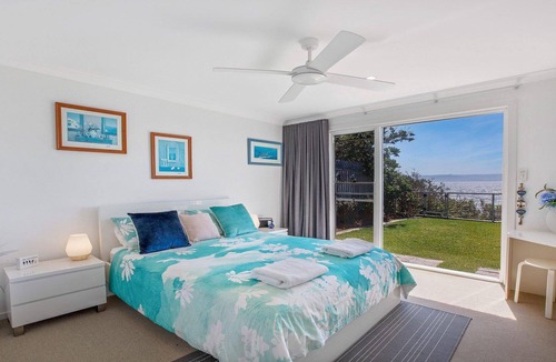 Culburra Beach House | Rainbows End - soaring views north to Gerroa