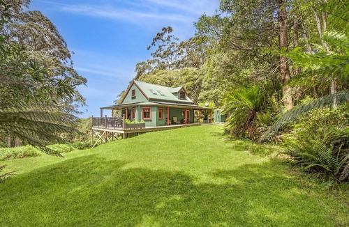Surf Coast Shire House | Rainforest Retreat