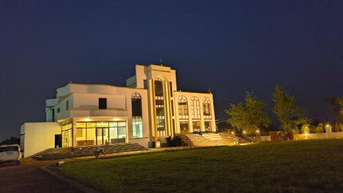 Kushinagar Hotel | Raja Krishna Mahal