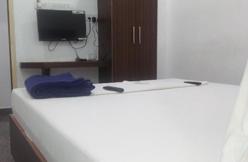 Periamet Hotel | Rajab Residency
