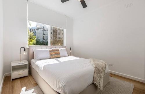Windsor Apartment | Raleigh Escape - Urban Comfort near Albert Park Lake