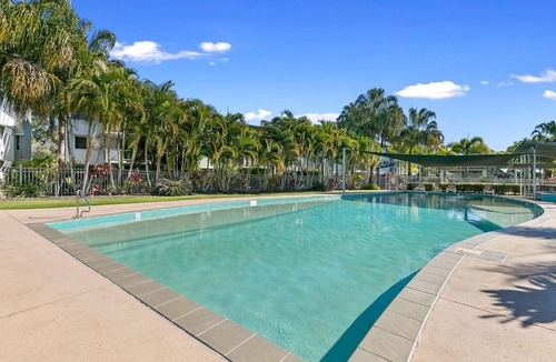 Urangan Resort | Ramada Encore by Wyndham Whale Cove