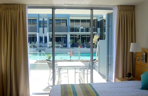 Urangan Hotel | Ramada Hervey Bay