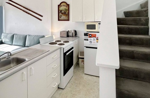 Jindabyne Apartment | Razorback 4 - Centrally located, self-contained 1 bedroom