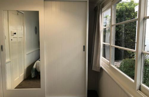 Kingston Beach Apartment | Recreation Cottage