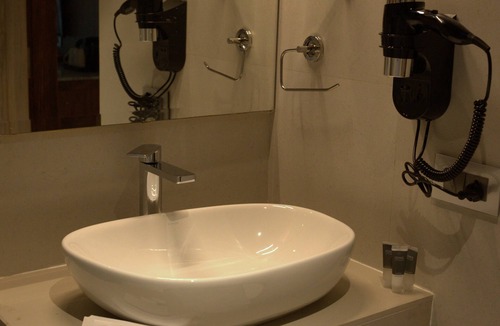 Golaghat Resort | RED RIVER RETREAT