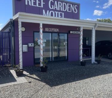 Proserpine Hotel | Reef Gardens Motel