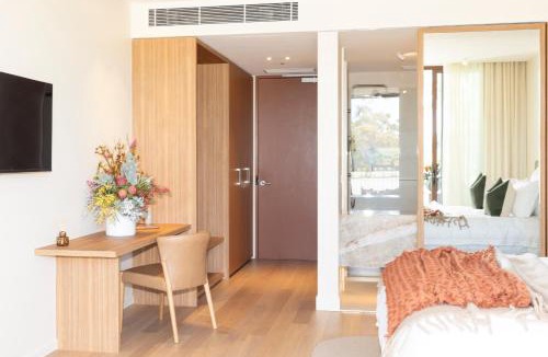Moama Hotel | Reflections at Rich River
