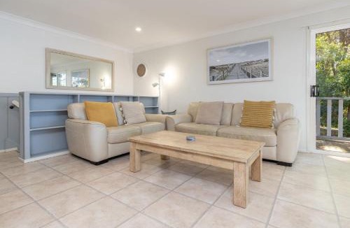 Smiths Lake House | Reflections