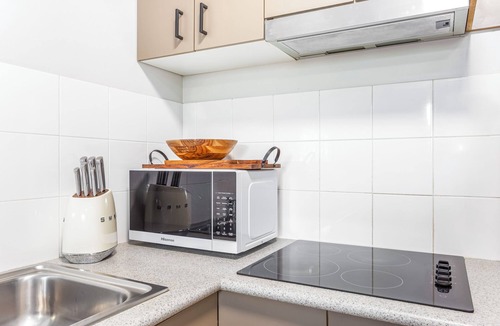 Yeppoon Apartment | Relax and Unwind in the Heart of Yeppoon CBD!