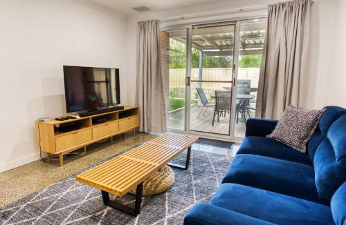 Broadwater House | Relax at 42 Cape View Resort