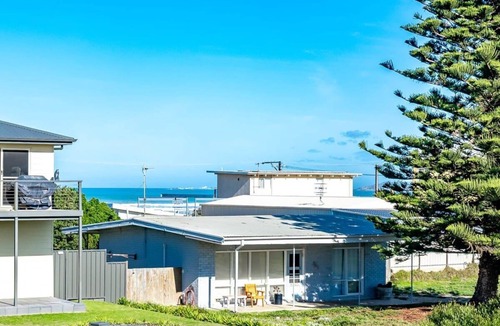 Middleton House | Relax at Middleton - Pets Negotiable - Wi-Fi