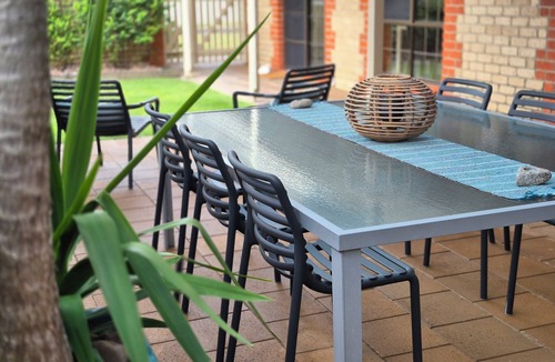 Waterhouse House | Relax on Ryan @ Robe · 100m to Beach, Cafés & Town