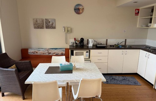 Preston Beach House | Relaxing Beach shack at the Footprints complex