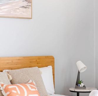 Belmore House | Relaxing Double Room in Belmore - Convenient Stay Near Shops - Shared Bathroom