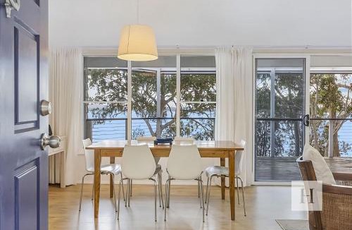 Summerland Point House | Relaxing Getaway