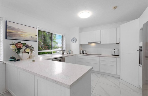 Torquay Apartment | Relaxing Getaway Steps Beach with Pool