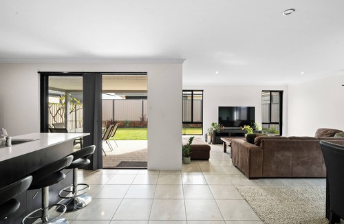 Whitby House | Relaxing home in Whitby