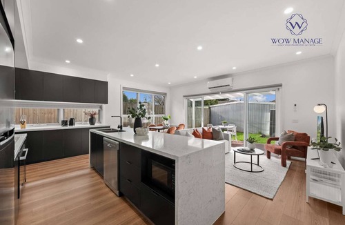 Sunshine House | Relaxing Modern 4B3B Family Home Sleep 8 | Parking