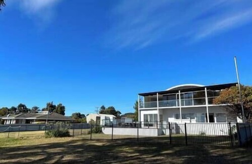 Orford House | Relaxing Ocean Front Beach House