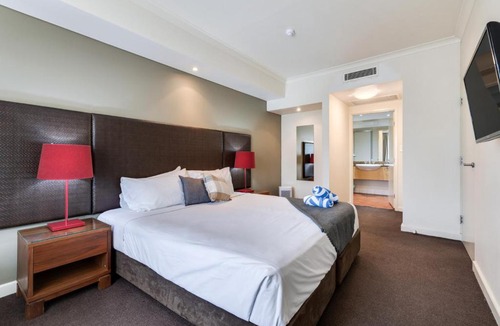 Darwin City Centre Apartment | Resort Style Getaway with King Bed Pool and Balcony