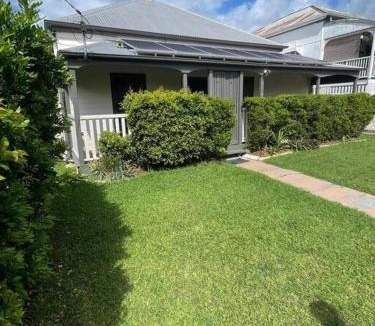 Allenstown House | Retreat on Murray - Pool, Playground, Huge Deck!