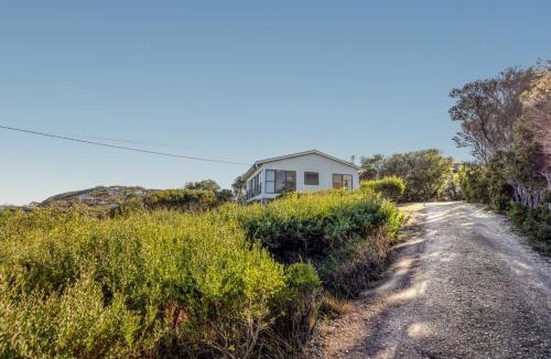 Fairhaven House | Retro Crest - beautiful ocean views
