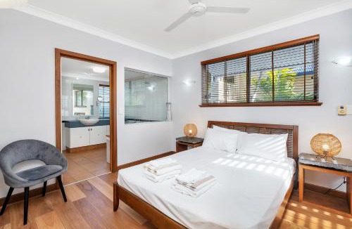 Clifton Beach Apartment | Ribbons Beachfront 2 Bedroom Apartment 4