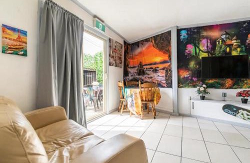Richmond North House | Richmond Private Rooms - 151 Hoddle Homestay