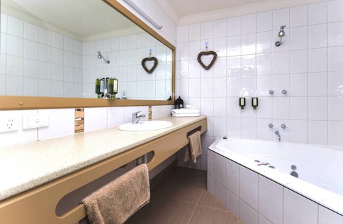 Moama Hotel | River Country Inn