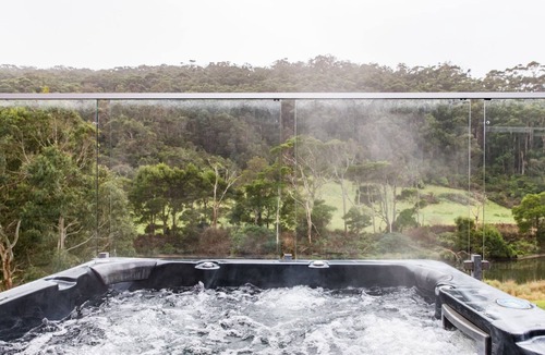 Kennett River House | River House - idyllic riverside and beach location