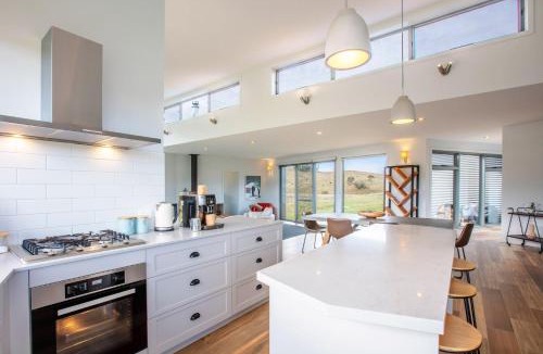 Moonbah House | River K Lodge - 4 Eagle View Road