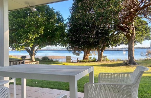 Iluka House | River Luxury
