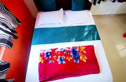 Kunchithanny Hotel | River Misty Munnar