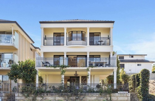 Maylands Apartment | River Suite. Rest, Revitalise, Relax