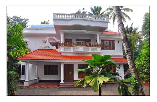 Alwaye House | River View Homestay