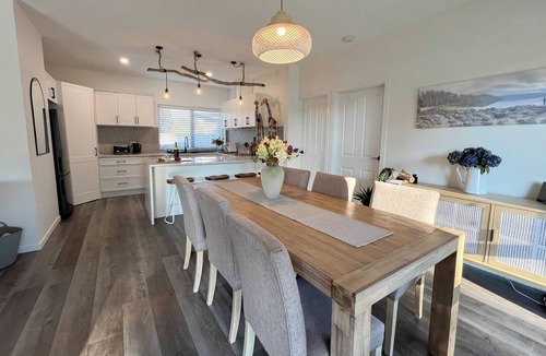 Wynyard House | River Walk Haven in Wynyard