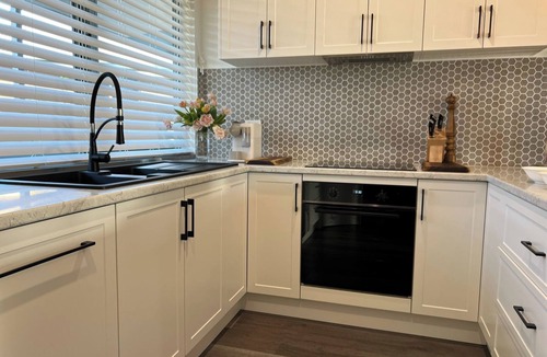 Wynyard House | River Walk Haven in Wynyard