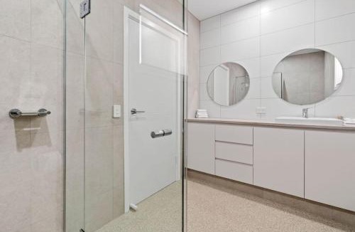Paringa House | Riversands Rest Accommodation Scenic Riverfront Cottages, Paringa