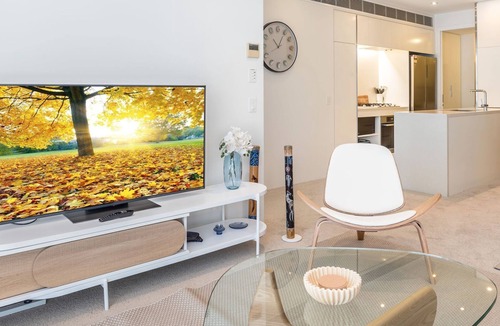 West End Apartment | Riverside at WaterEdge West End