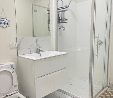 Cobram Hotel | Riverside Hotel